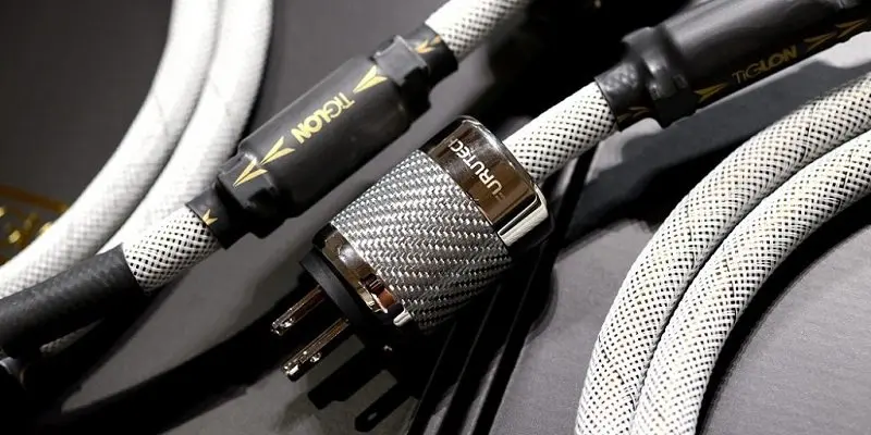 日本 TiGLON TPL-2000A旗艦電源線 1.2M 15A (公司貨)